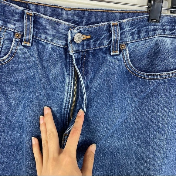 Levi's 560 Loose Fit Straight Leg Medium Wash Denim Jeans - Picture 5 of 6